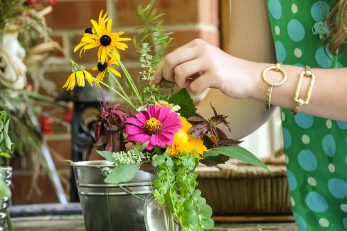 Building a Repeatable Flower Arranging Routine